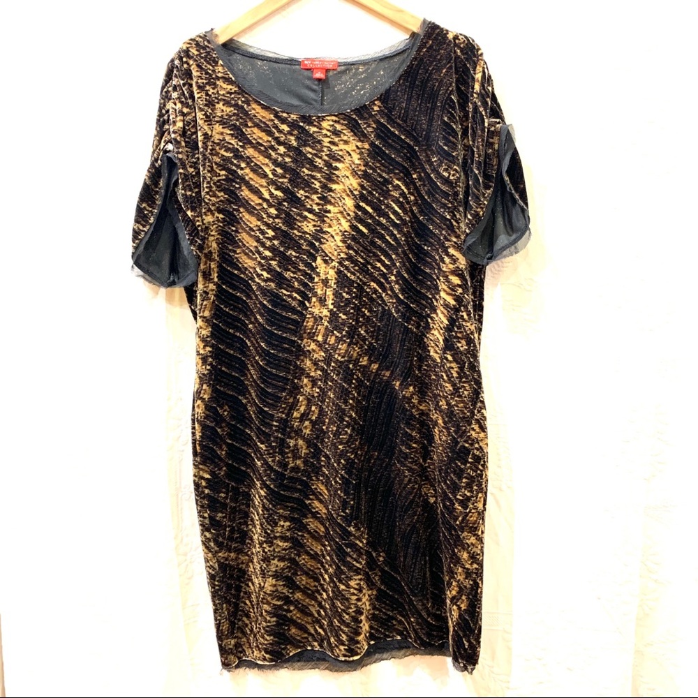 NY & CO velvet animal print sheer trim dress - Picture 2 of 7